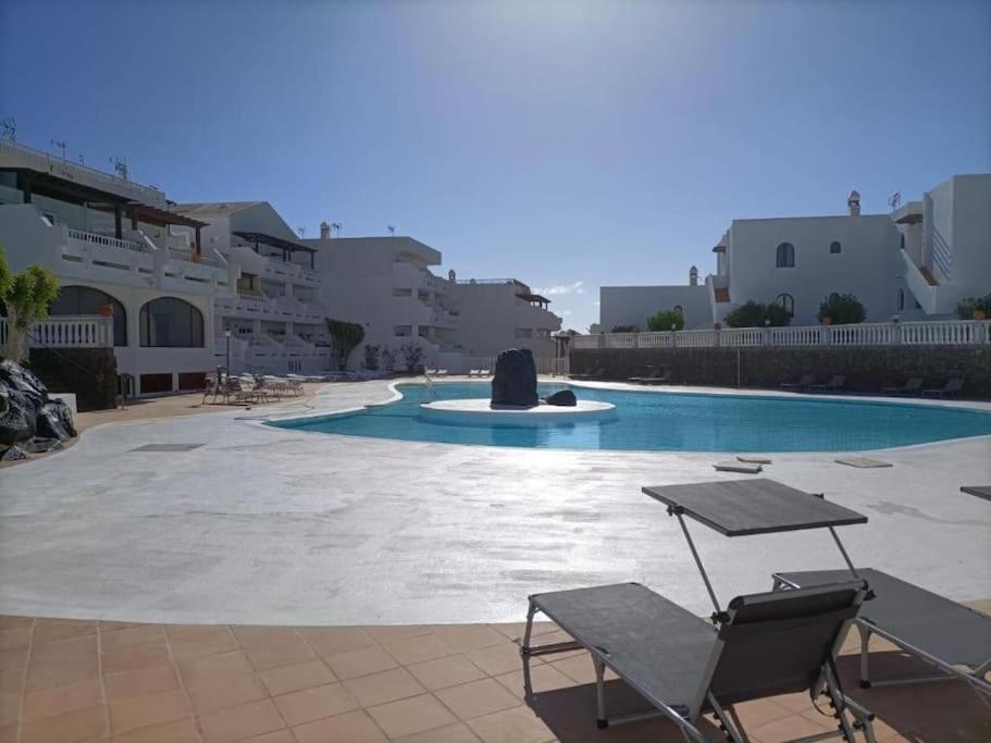 Apto. Vacacional “El Balcon De Las 4 Lunas” Costa Teguise Luaran gambar