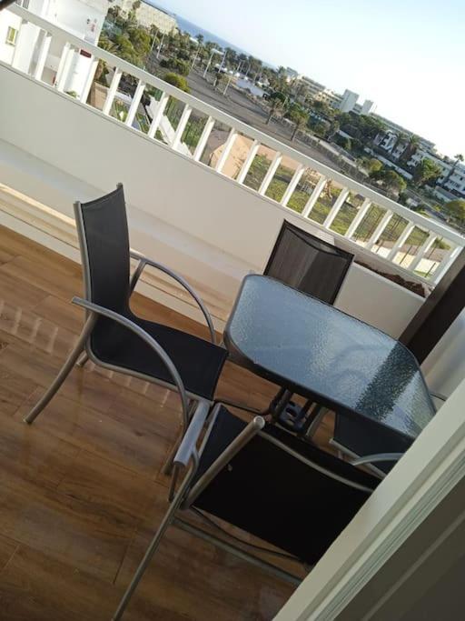 Apto. Vacacional “El Balcon De Las 4 Lunas” Costa Teguise Luaran gambar